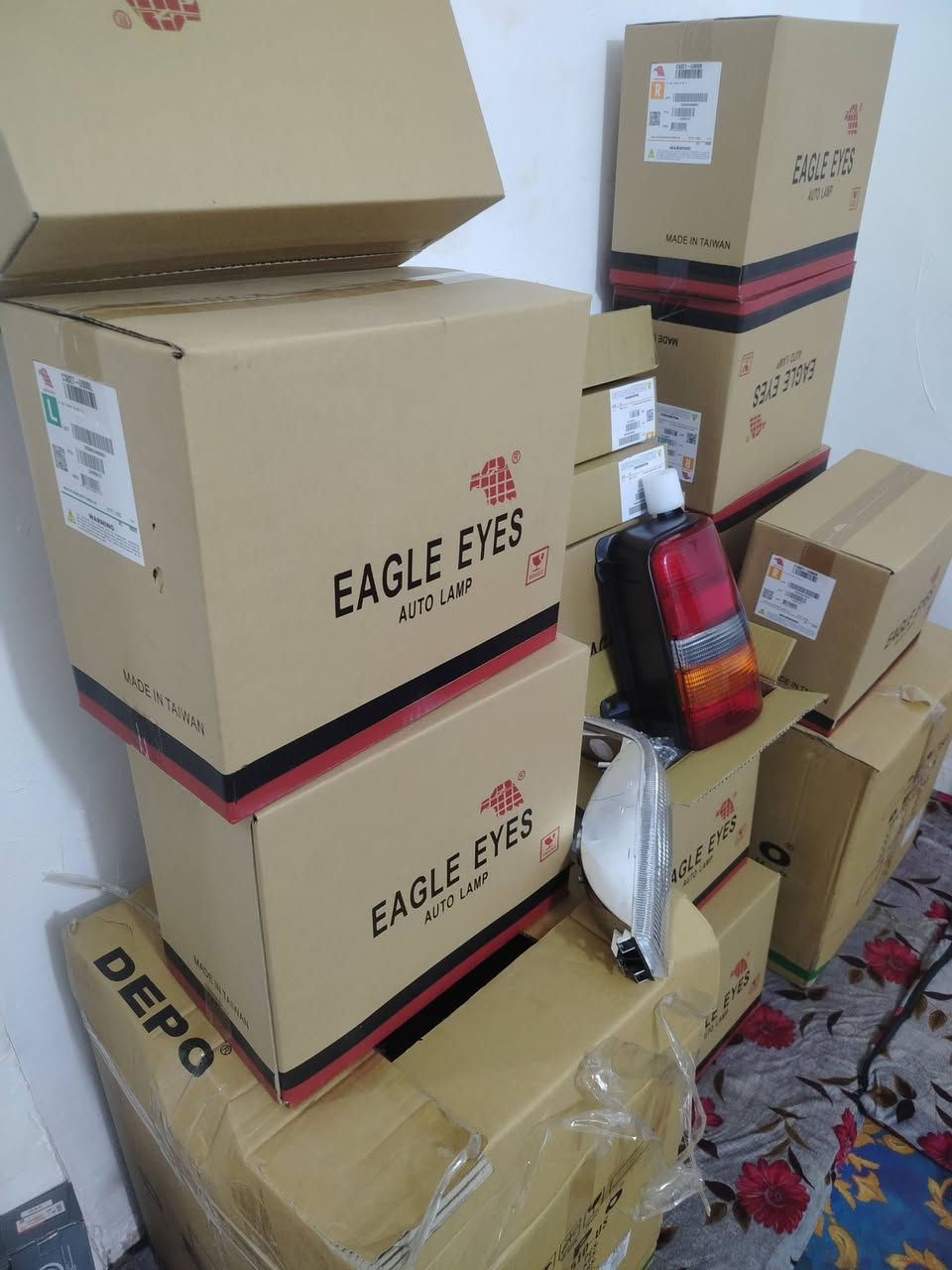 سلام عليكم خوان وصلت وجبه جديده
سكن و بك لايت جيب كراند موديل ١٩٩٣ الئ ١٩٩٨
سيد صفاء
***********
*********** واتساب
