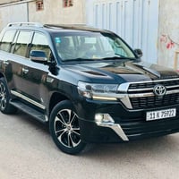 تويوتا لاندكروز 2021 رقم بغداد V8   جديده جدا كفالة ساز اصلي فول مواصف...