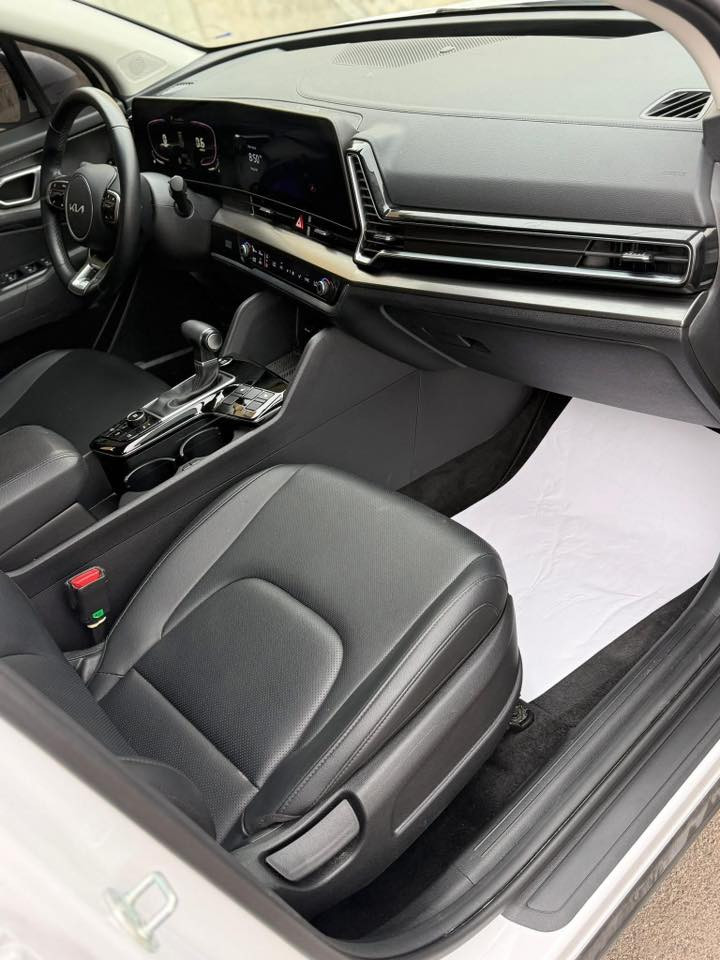 للبيع فقط بدون مرواس
سلام عليكم 

كيا سبورتج 24 ex فول عدا بنراما 

حادث فقط جاملغ و بنيد صبغ بدون ارباك شاصط و لغد مكفولات حتى راديتر مالتها بلادي 

فول عدا بنراما 

رقم بغداد بسمي هزه جديده 

سعرها 200 بيها مجال بسيط 

*********** 

بغداد الدوره
