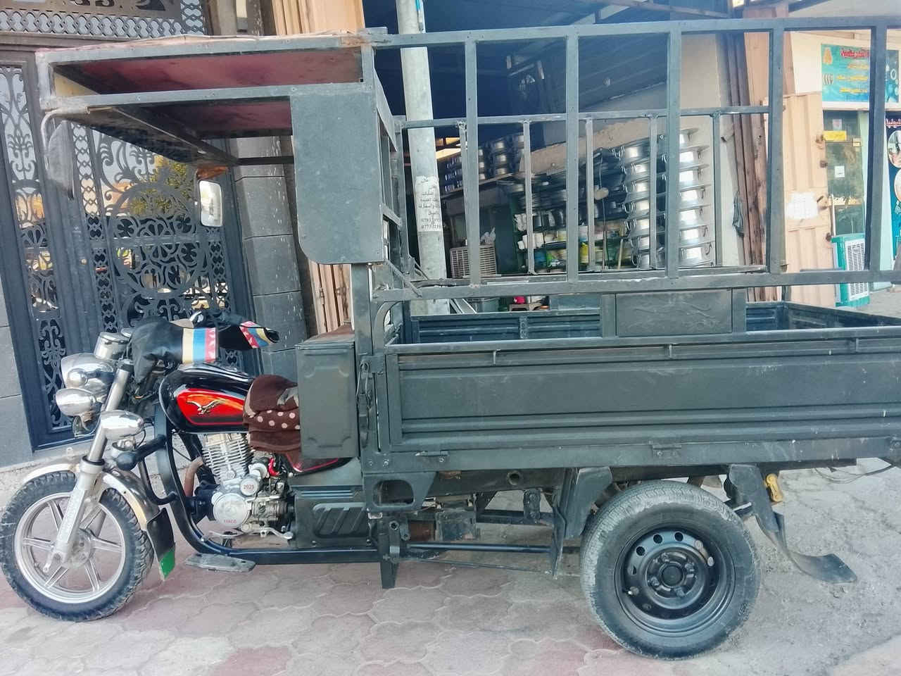 السلام عليكم ستوته مديل 19مكينه25جديده ستوته كلهه جديده اوراق بسمي السعر1800مكاني كربلاء ***********
