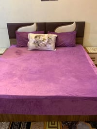 غرفة نوم 7قطع وتخم 5قطع للبيع الغرفه سعرها 350والتخم 150 المكان بغداد ...