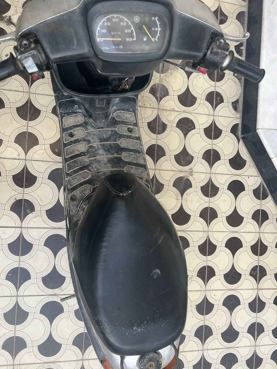 دراجة زعرة للبيع الدراجه متروكة صارلها شهرين ابيع هالموجود مكاني ديوانية مركز ***********
