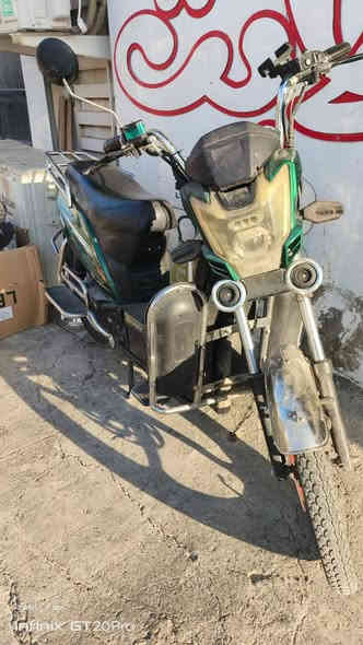 السلام عليكم ورحمة الله وبركاته دراجه شحن البيع ٥باتري جديده بل باكيت مكان بغداد شارع أكد ***********الستفسار وتساب موجود
