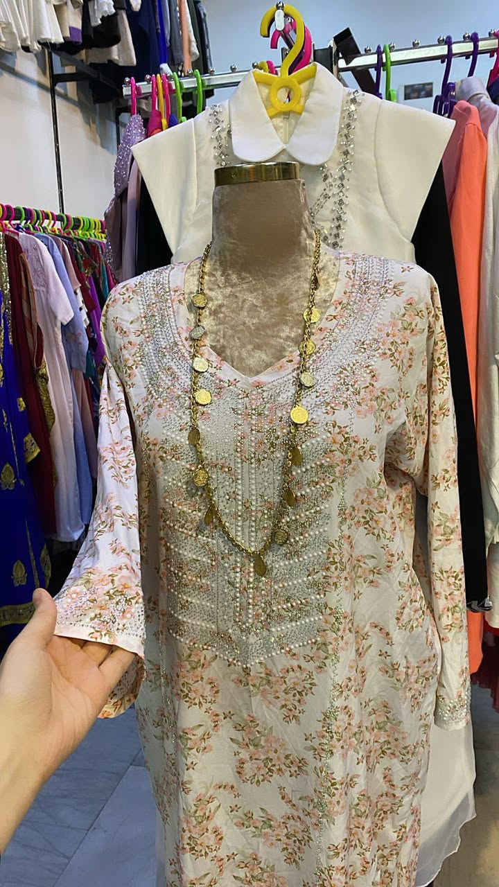 كسر مخور  عنواني الناصرية الشعله قرب قسم البلدية مال الشعله قرب اسواق الباشا الحجز على الرقم ***********
