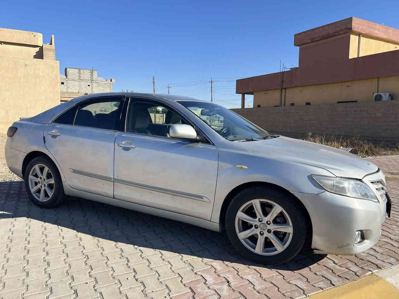 السلام عليكم 
كامري للبيع 
موديل ٢٠١١
رقم اربيل دولي 
شرط التحويل 
محرك شرط 
گير شرط 
تبريد + تدفئة كلها شغاله 
السياره بيها كم قطعة بس اني ابيع حزام 
+ بيها نواقص خفيفه 
تايرات جديدة 
السعر ٩٥ و بيها مجال
مكاني قضاء العلم 
للأستفسار ***********
