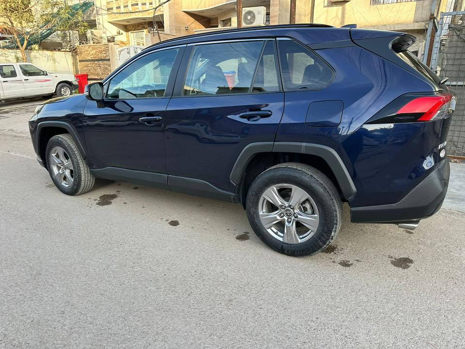 راف 4  2023 امريكي باب السايق ومبدل اصلي باسمي هزة وسنوية جديدة سيارة جديدة وعلى  ايدي مكان بغداد سعر 248 وبيه مجال بيع فقط بدون مراوس الاتصال على الرقم ***********
