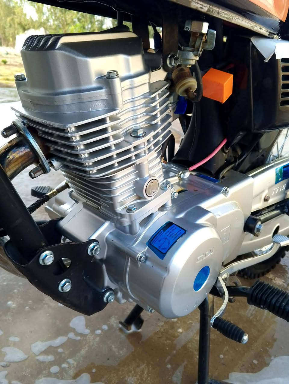 سلام عليكم دراجة شاصي 19تعمير 24السعر 750 ..***********
