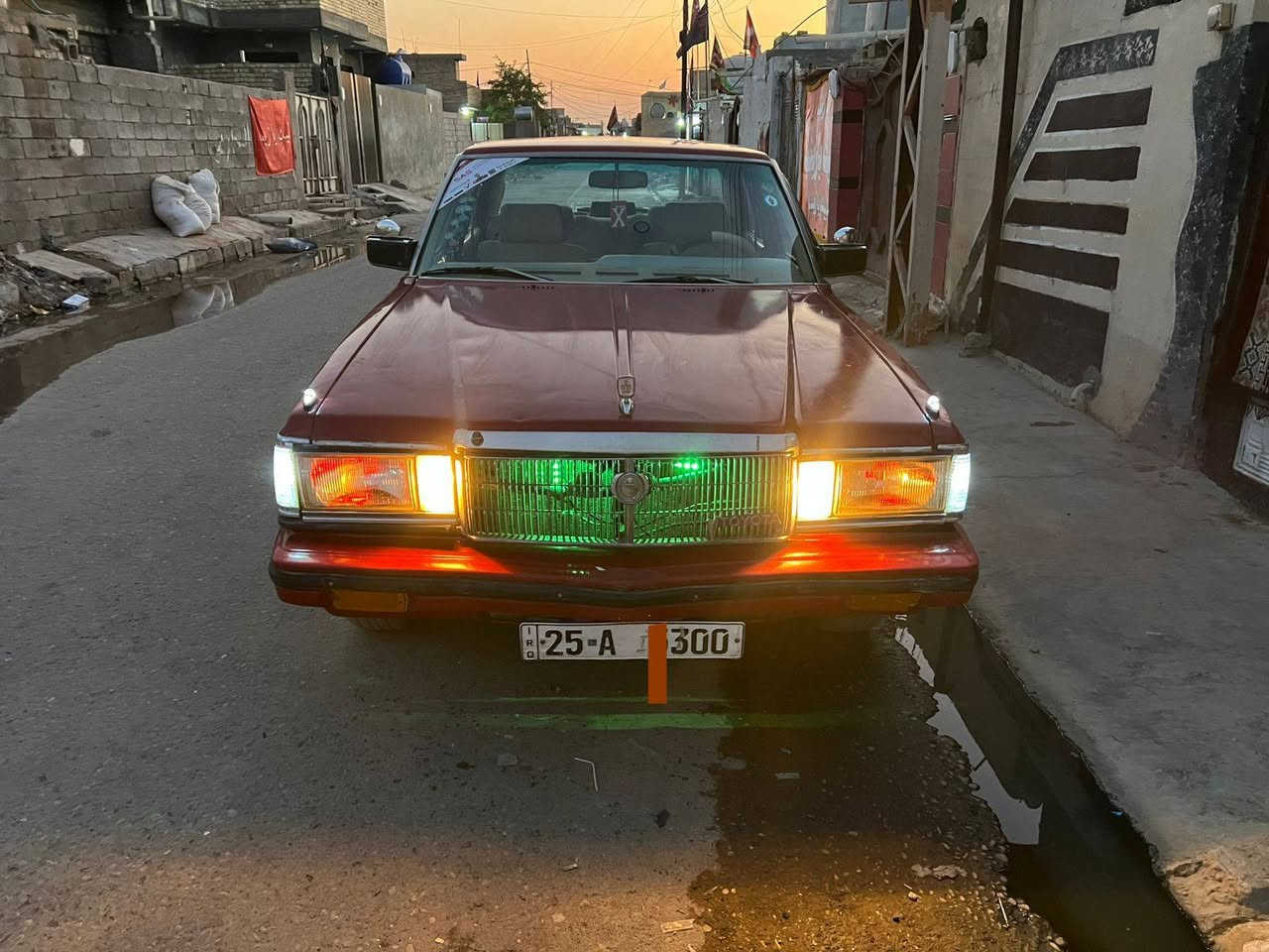 سلام عليكم سوبر 82 سياره حلوه رقم مميز سنويه جديده هزه جديده وجاهزه من كلشي بيه مكينه ففتي طك سكيبه وارد ياباني شرط سيار كامله مكمله كهربائيت كله شقاله سعر 45 
*********** انتصل بل خدمه
مكان سيار بغداد
رجان لاتكسر بحلال ابتعليق
