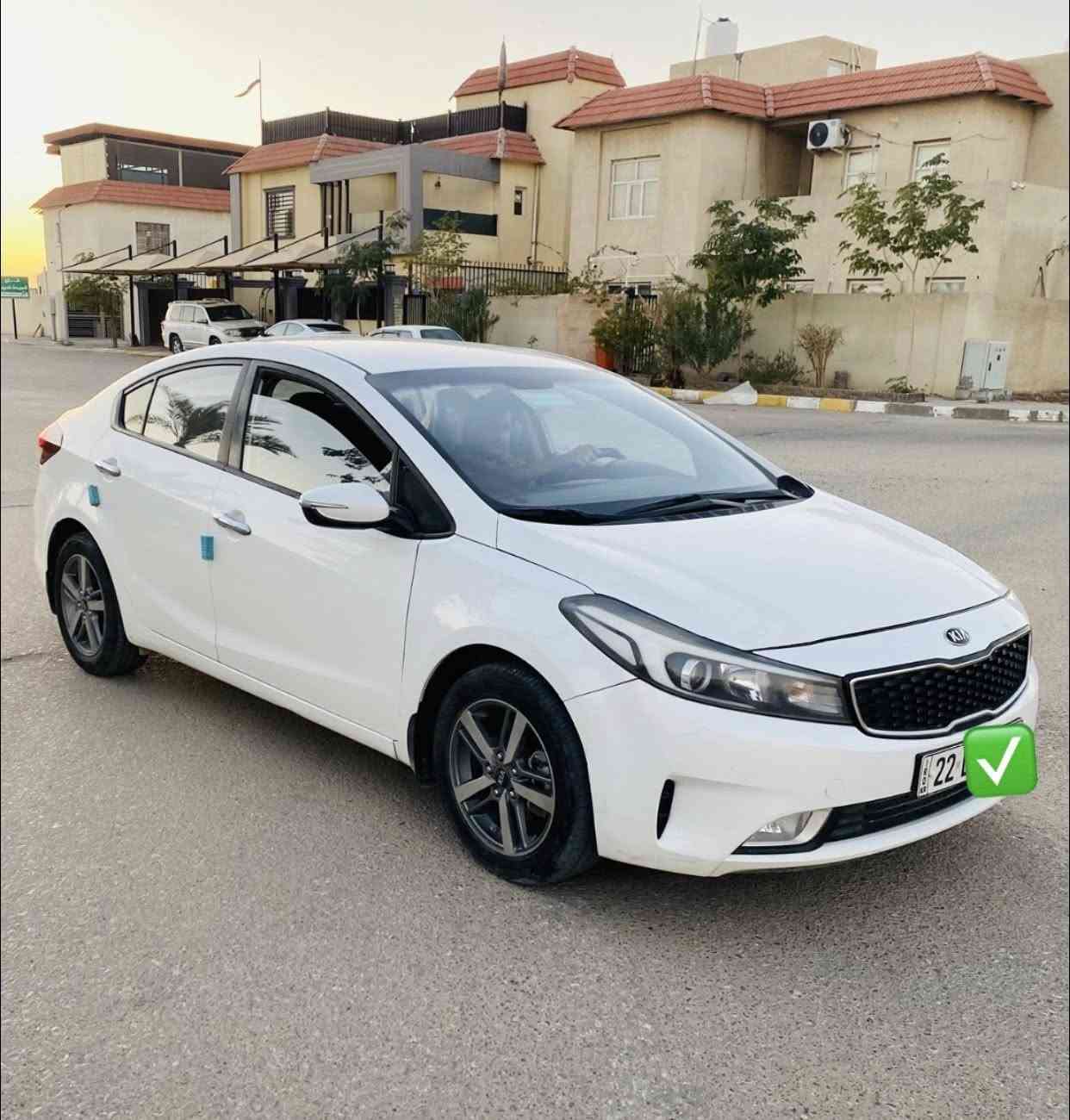 سيراتوا موديل 2017 رقم اربيل الدولي الجديد تريد وكالة تريد تحويل
بيهه فقط جاملغ الكدام مبدل اصلي بلادي نفس الون بدون صبغ وبدون دواخل 
محرك دوش المرغوب 1600
ويل كب

مواصفات
شاشه اندروريد 
حساسات 
كامره
تحكمات جهه
مري اشاره
السعر 126وبيها مجال 
مكان السيارة نجف 
الاستفسار رقم الهاتف (***********)
