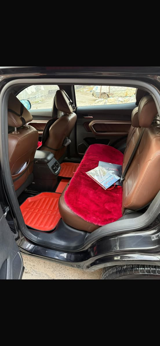 السلام عليكم للبيع هافال موديل 2020   رقم بغداد باسمي  تحويل ثاني يوم السياره فول مواصفات للاخير  محرك 2000 كير اي  تي السياره جديده عليه ايدي من الشركه السياره بيها بابين  صبغ وجاملغ وحافة البنيد صبغ اثر شخوط بدون ضربه بدون دواخل وسونار موجود بلصور  السعر 130 وبيها مجال مكاني بغداد حي الجهاد للاستفسار الاتصال ***********
