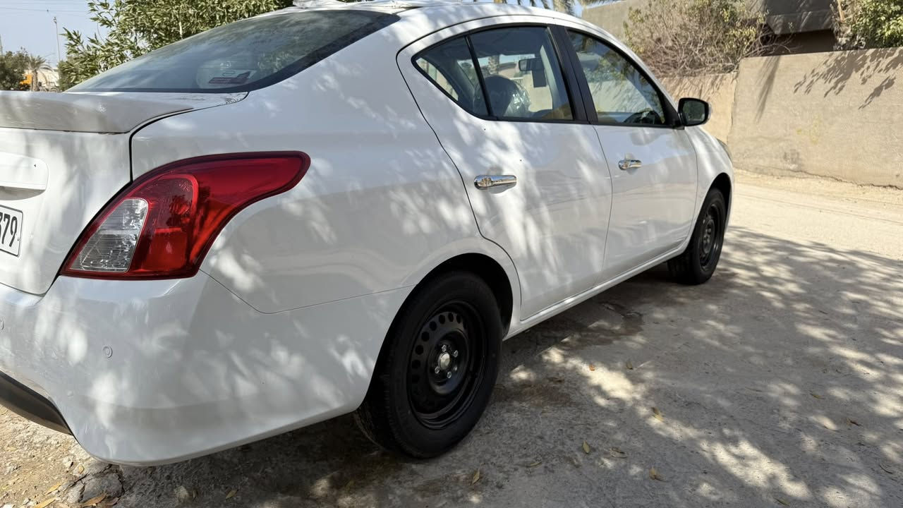 للبيع نيسان سني موديل 2025  ماشيه 2000 كفاله عامه بسم شركه تريد وكاله تريد تحويل مكاني بابل كفل رقم الهاتف ***********السياره زيروه بعدهه بجياست الشركه
