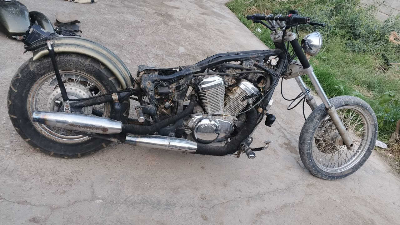 مكلف بالنشر هارلي ستد 400 بدون اوراق دراجه كامله كهربائيات كلهة شغاله اشاير بكلايت جمجمه بلكات جديده باتري جديد غراضهة كلهة كامله راديتر حساس فيوزات كامله محرك لا ينقص ولا يبخر مال مطارح صالنصات كاتم بلادي بيهة ضعف بالناريه ونقصهة جوين تبريد ابيع كوم حديد 550 بيهة مجال مكان واسط كوت انوار الصدر *********** واتساب
