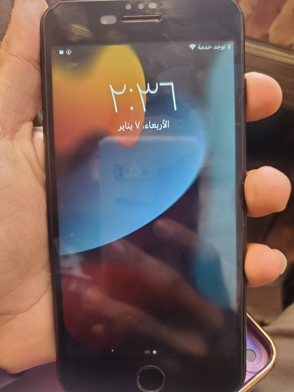 ايفون ٧ بلس ذاكره ١٢٨ تخطي بدون شريحه بطاريه ٩٢ امبدله للبيع سعر ٦٠ وبي مجال هاتف ***********
