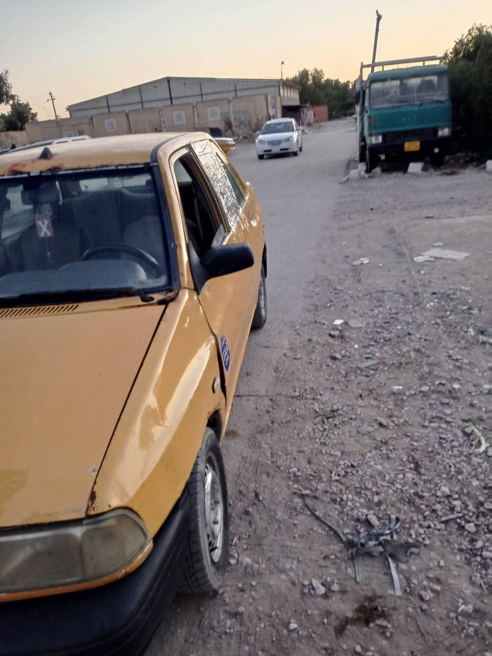 السلام عليكم سياره سايبه موديل 2011 ما اندر راعيها رقم بصره نهالي كربلاء سعرها بستها 6مجال ثانويه هي ساقطه بال 24 رقم الموبايل ***********
