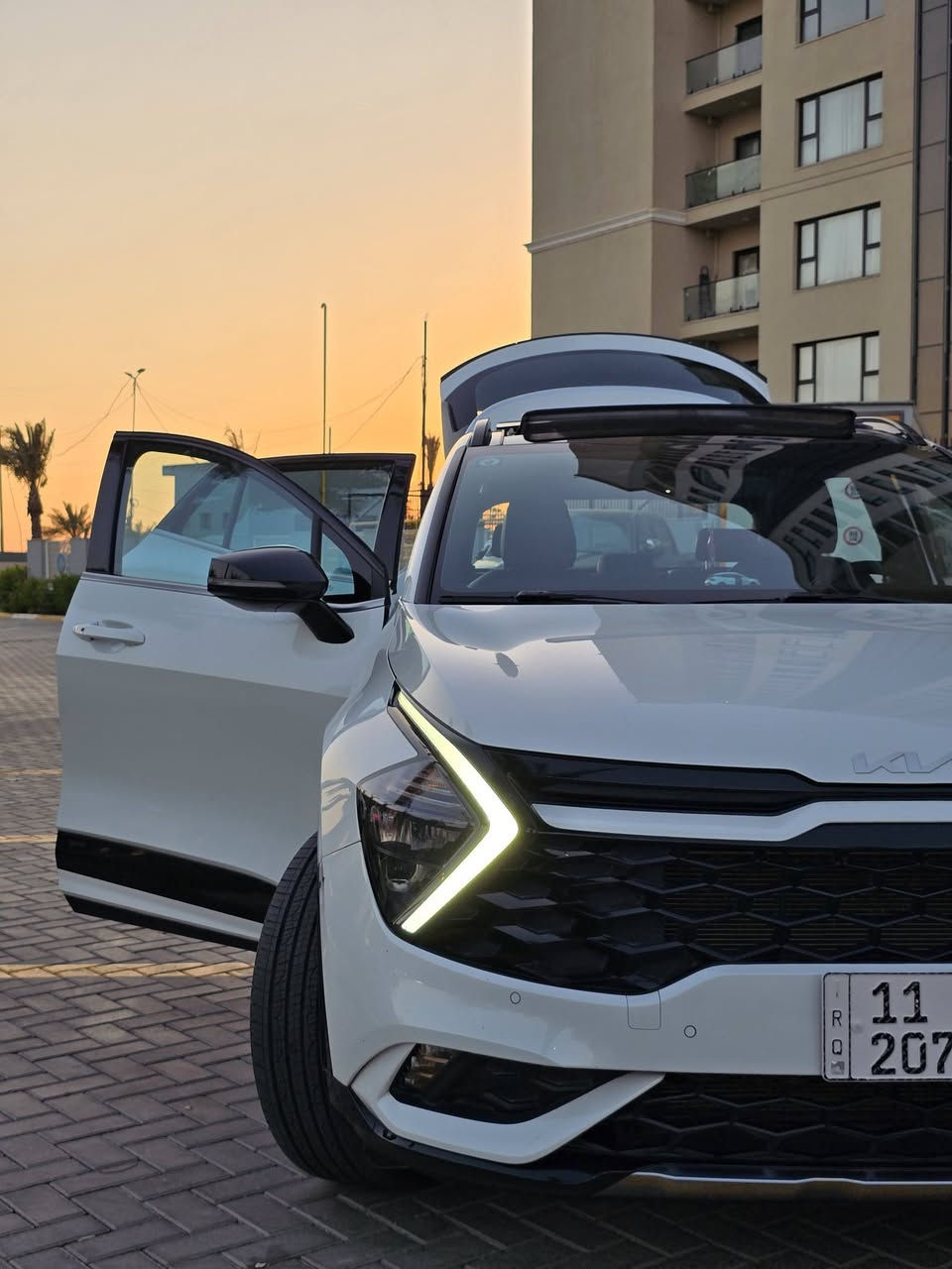 كيا سبورتج 2024 فول مواصفات GT-LINE مكفولة كفالة عامة مابيها اي نقص على وضع الشركة وعلى ايد وحدة مبدل تخم تاير جديد وشاد عازل حرارة على جميع الجامات ورقم وهزة وسنوية جديد رقم بغداد بأسمي تحويل ثاني يوم 
السعر 238 وبيها مجال بسيط 
مكاني بغداد العامرية 
للإستفسار/ *********** متوفر واتساب
