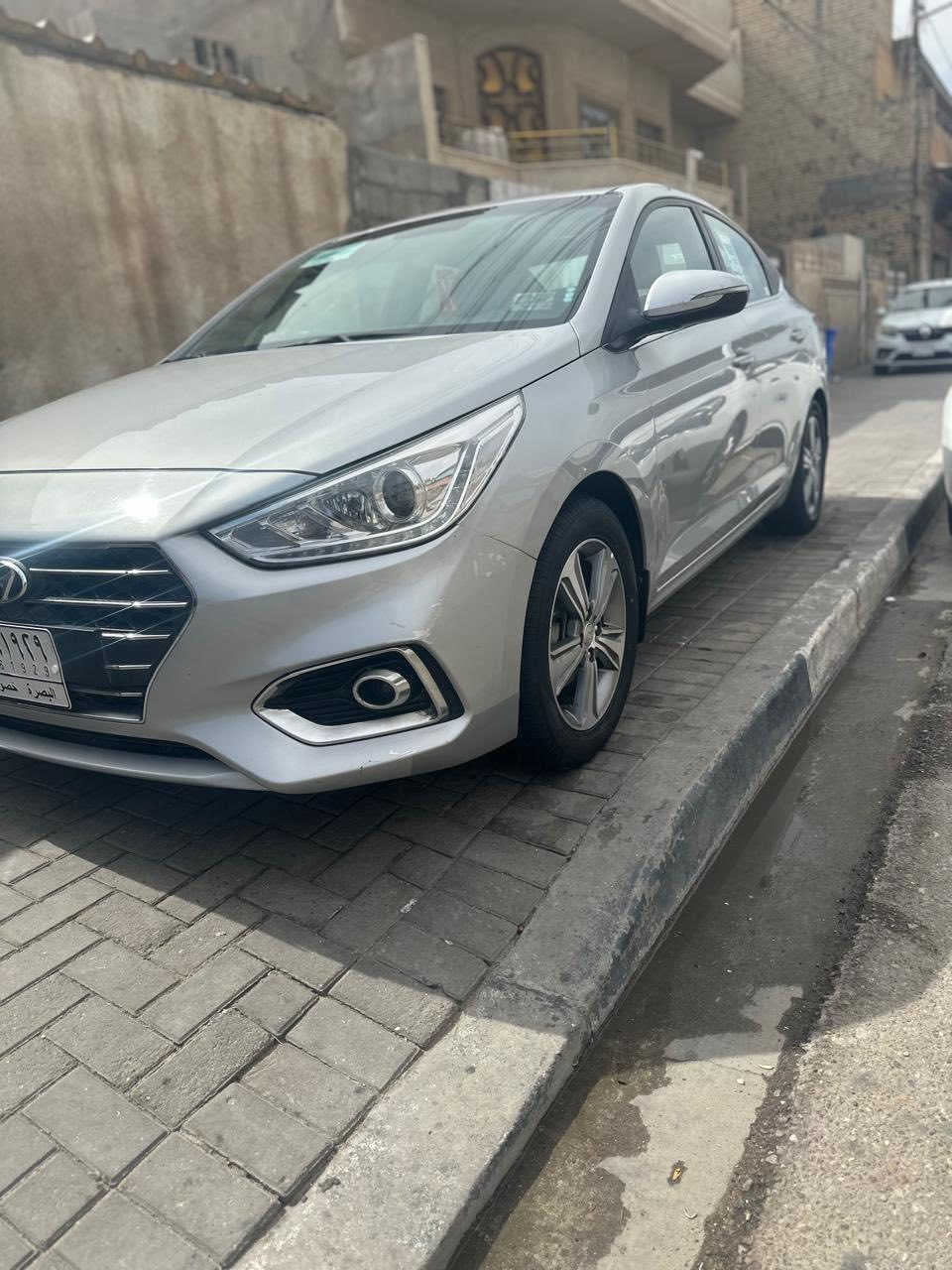 السلام عليكم ورحمة الله وبركاته 
اكسنت خليجي مديل 19 فول مواصفات كفاله عامه  من كلشي ماشيه (88 )سياره جديده كلش وبلاديه كله
السعر ( ١٣٣ $) وبيها مجال 
العنوان / البصرة/ القبله/حي المهندسين
للاستفسار الاتصال على الرقم 
(***********). حامد
ملاحظة/ اني مكلف بالنشر
