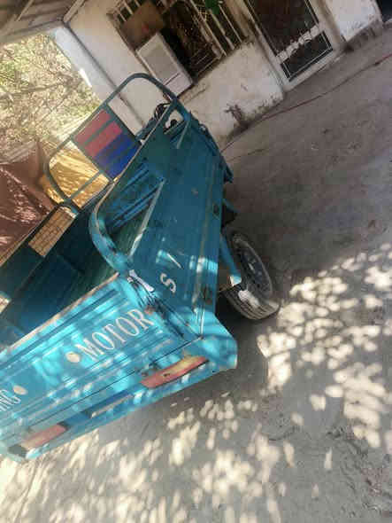 السلام عليكم ستوته جمره مديل 20 أوراق أصولي ستوته نضيفه وناعمه خير من الله ولا اخياس بيهه تايرات مال سايبه ستوته جديده السعر مليون وستميه 1600 وبيهه مجال الطيبين مكاني مسيب الاتصال *********** .. ***********
