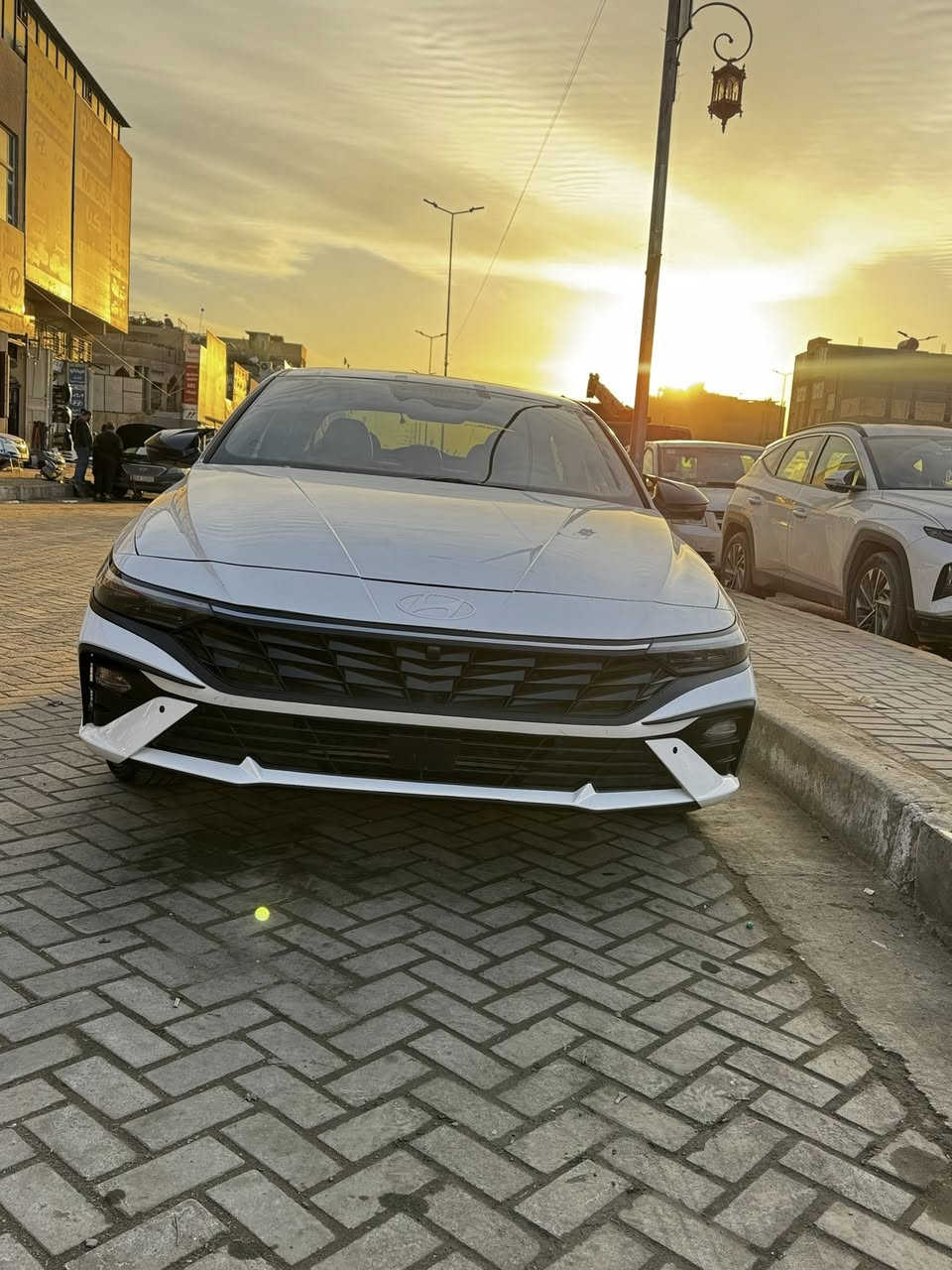 الانترا 2024 فول مواصفات  بصمه كامرات 4   رادار امامي خلفي رادار مرايه  داخل لونين كشنات استيرن تدفئ تبريد حادثها جاملغ السايق والبنيد مبدلات نفس لون 
منفيس بأسمي مكاني بغداد
***********
