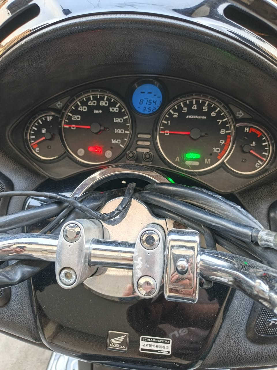 يا الله سلام عليكم
فورزه 0/9 MF 
7 كير 4 تحويلات
لون اسود ملكي
ABS مانع انزلاغ
يدات هيتر 
دراجه بومه مميزه
دراجه سستم نيكل كامل
اكلوب جنطه استان حساس
دراجه كفاله عامه
وبل عافيه عل ياخذهه
يوجد توصيل لجميع المحافظات 
سعر خاص او تتصل 
مكاني بغداد
***********
