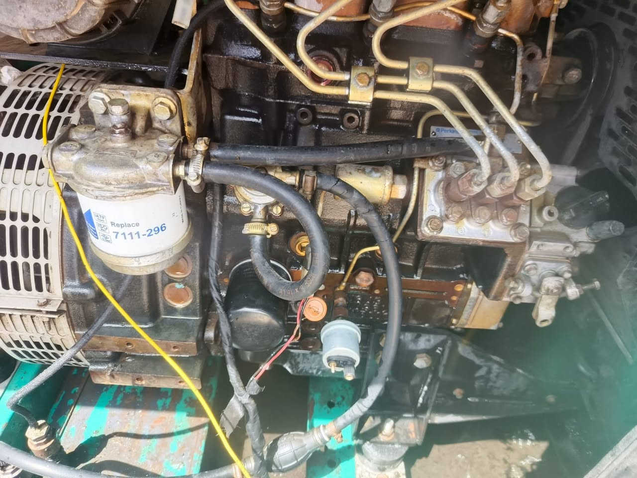 مولده بيركنز للبيع 13 KV  أربعين أمبير
راس التوليد ستامفورد برج بريطاني 
تصرف بالساعه لتر السعر ٢٧ ورقه
للاستفسار 
***********
