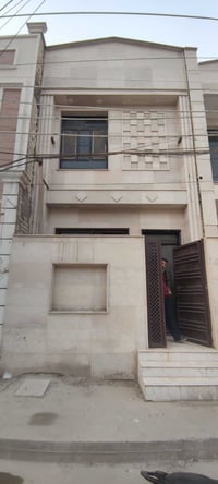 مشتمل موقع حلو في الطالبية المساحة 45متر  بناء حديث يتكون من صالة وخدم...