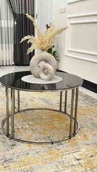 اغراض للبيع ميز وسطي جام مع ٣ طبلات سعر ٨٠ الف قفل ميز تلفاز وبي مجرات...