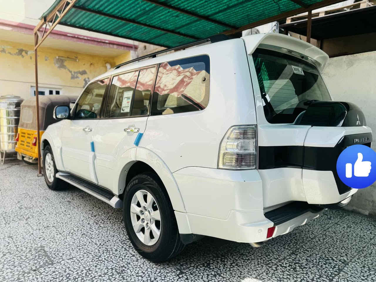 السلام عليكم للبيع باجيرو 15 رقم بغداد حبتور فول مواصفات كفاله عامة لاصبغ ولافتح ولا بارد سيارة كلش حلوة ونضيفة ضايفيلها مروحت تبريد ومعالجت الطسة السعر 195 للاستفسار الاتصال على الرقم *********** المكان بغداد
