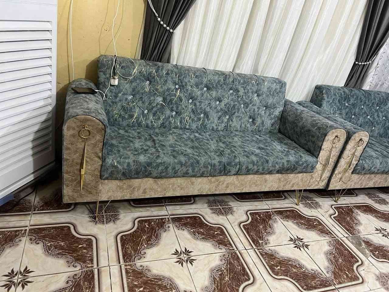 تخم مستخدم بس نضيف كلش وقوي تزكام تركي نقص كرسي واحدسعر٢٥٠وبيه مجال لشراي مكان ناصريه ***********
