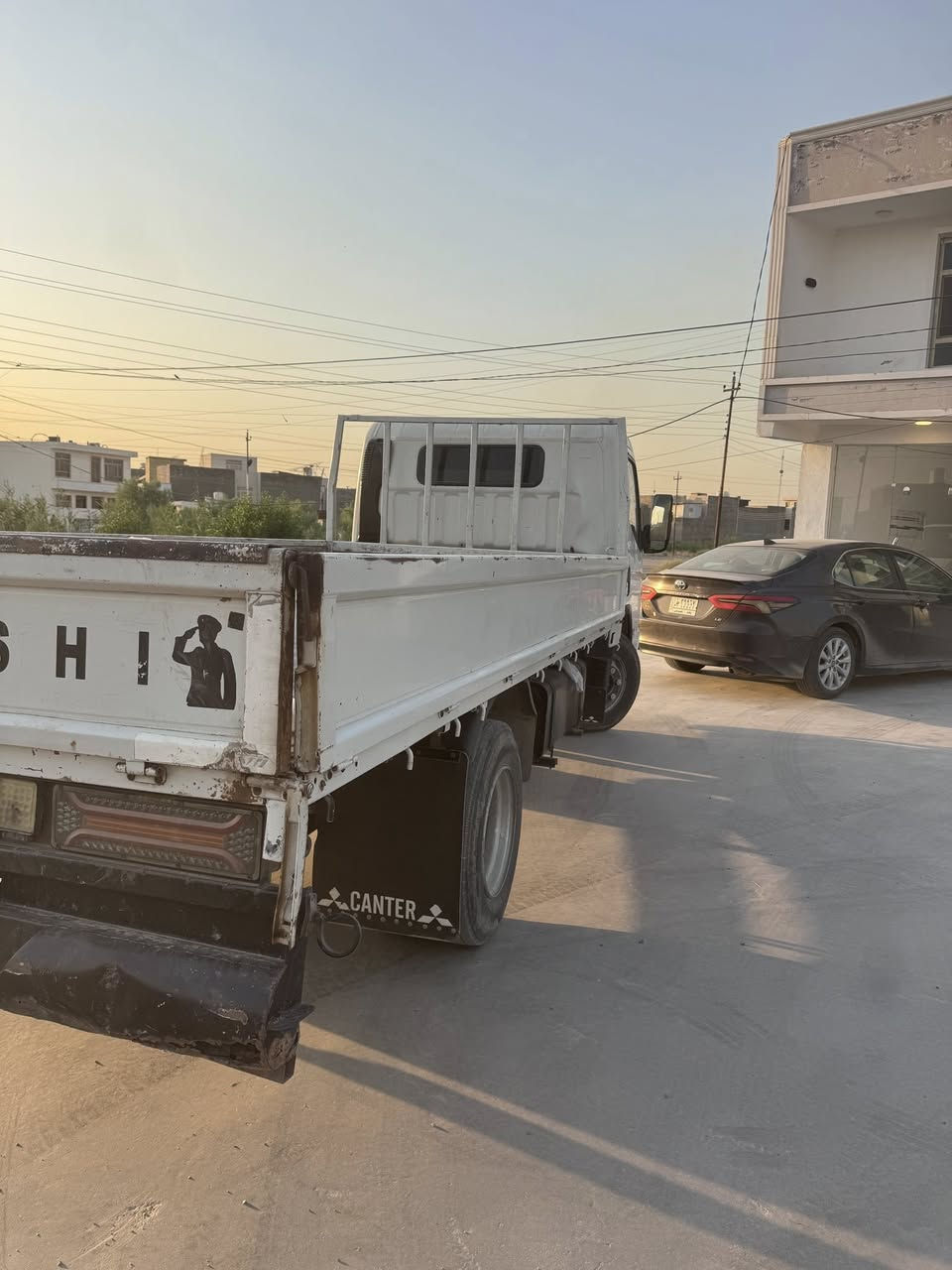 كنتر للبيع موديل ٢٠١٣
***********
نقص السياره صدر فقط
