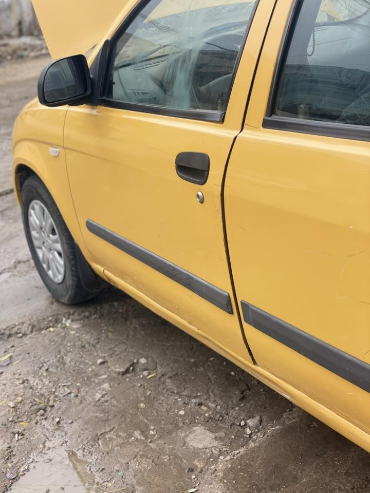 سلام عليكم طيبه للبيع 2015 سياره حلوه خير من الله تبريد مصفره هيئه وغرامات رقم نكليزي بغداد عوزه ترتيبات دوشمه ولكشر واضح بصور مكاني  حي اور سعر 38 ***********
