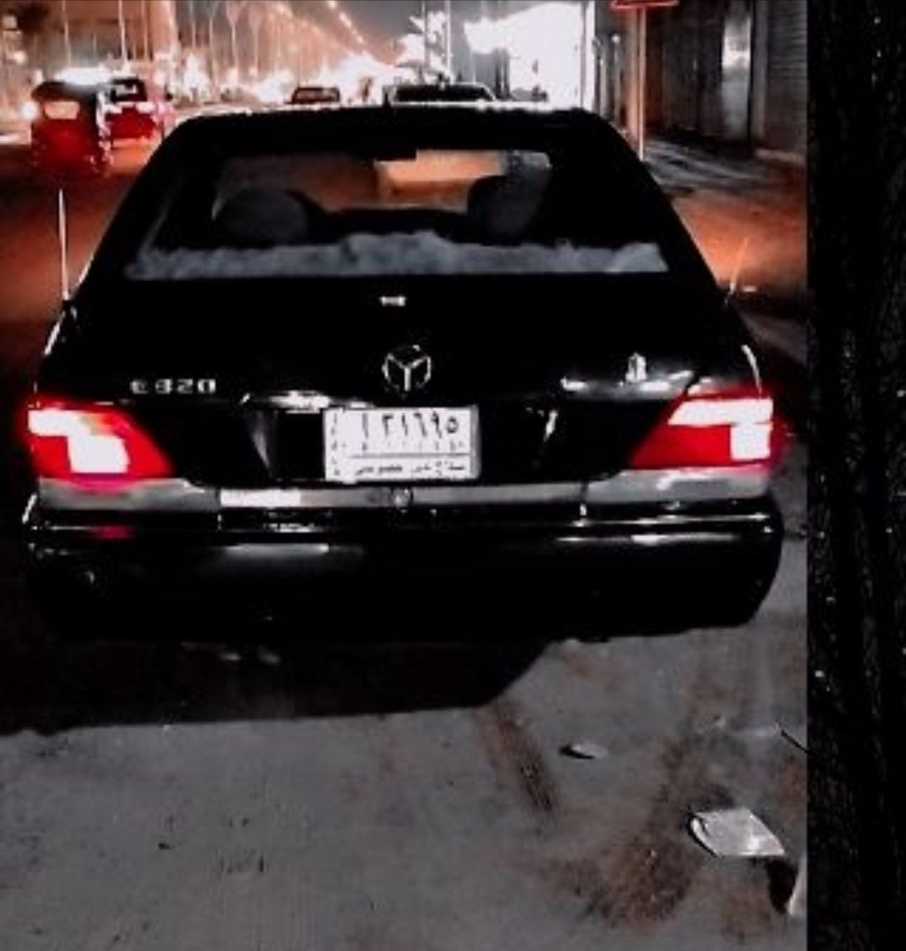 سياره مارسيدس شبح 320تابوت موديل 1994 لون اسود
السياره على وضع البلاد لامحور بيها شي ولا ملعوب بيها

كير مكينه جدد كشره السياره مابي اي حادث عوزه ترتيبات

بسيطه غرفه كهربائيات تكمل 

السياره رقم صلاح الدين راعيها بسوق الشيوخ موجود 

السعر 40ورقه او بيها مجال بسيط الشراي خل يتصل 
***********
