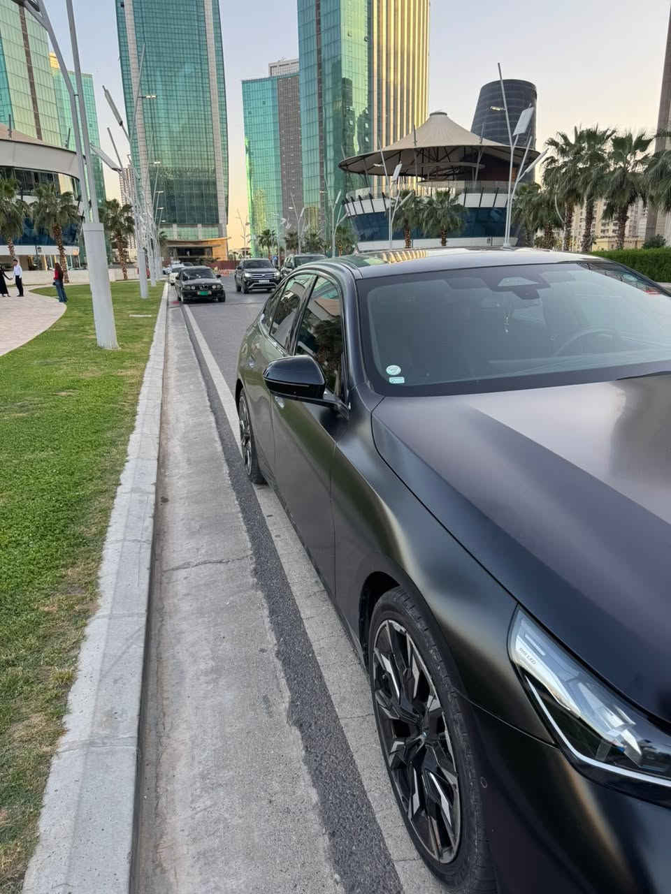 للبيع فقط bmw 530i 2024 سياره كلش جديده بدون نقص برغي 
فول 1/1 
عليها كت ام كامللل 
مغلفه ppf مات 
بدون حادث فقط كلير من امريكا جاملغ خلفي فقط بدون ضربه بدون معجون بدون صبغ 
سعر 43 وبيها مجال 
***********
