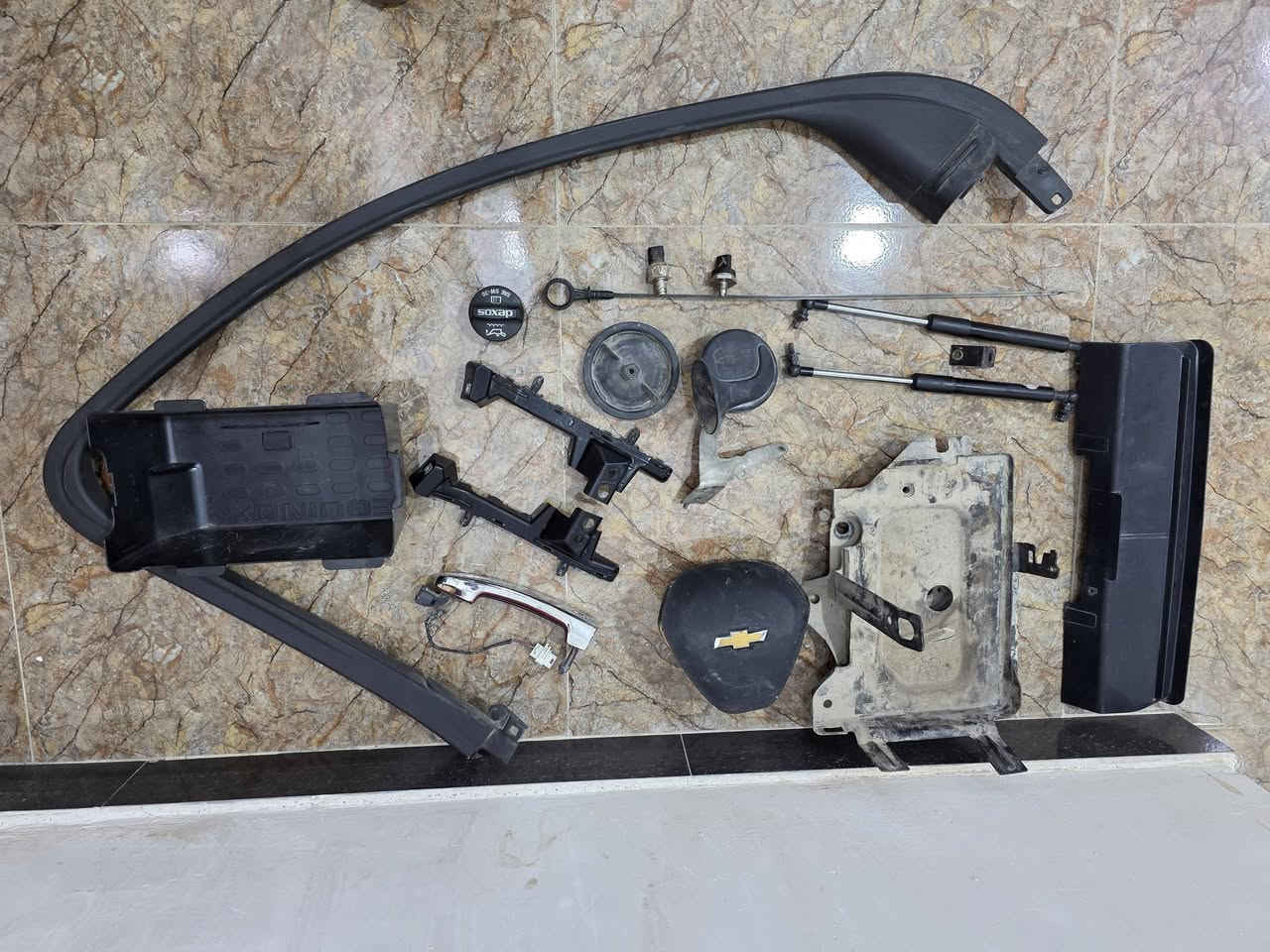 غراض كونكس من ١٨ و١٩ و٢٠ و٢١ للبيع للاتصال ***********
