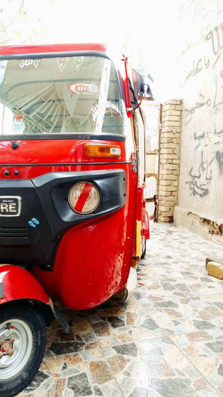 السلام عليكم 
تكتك للبيع 22 مكينه كفاله عامه كفاااله من تنقيص وتبخير وفتح الكسر كفاله من ضربه ماعدا ضربه جوه بك لايت 3 اصابع ومرجع بارد مامبين وبيه رش صبغ قليل علمود الشخوط اوراق خالد وصادق 
مكاني بابل الحمزه الغربي السعر اتصل او واتساب ***********
