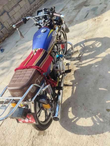 سيفان موديل 24كفاله عامه ضخامه فول جاهزه من كلشي الشراي يتقدم دراجه مفولله سعرهه 700قفل الشراي يتقدم ***********
