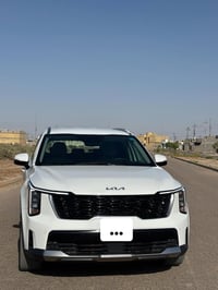 سورنتو 2025 خليجي فول مواصفات عدا البانوراما  رقم بغداد بـ أسمي  حساسا...