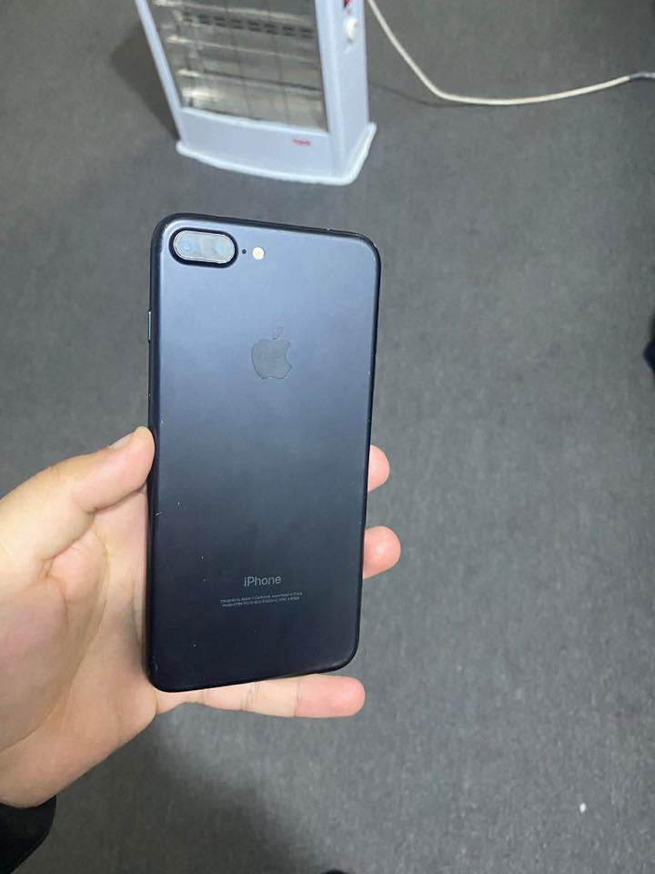ايفون 7 بلاص 
البطاريه 100
ذاكره 128
مكان حله مركز 
ملحقاته فقط كيبل اصلي 
سعر  65 قفل لحد يكتب سعر من عنده موجود خاص 
ملاحظه فطر بسيط بلبلازمه الخارجيه مامثر والكامره السلفي متشتغل
للاستفسار 
***********
