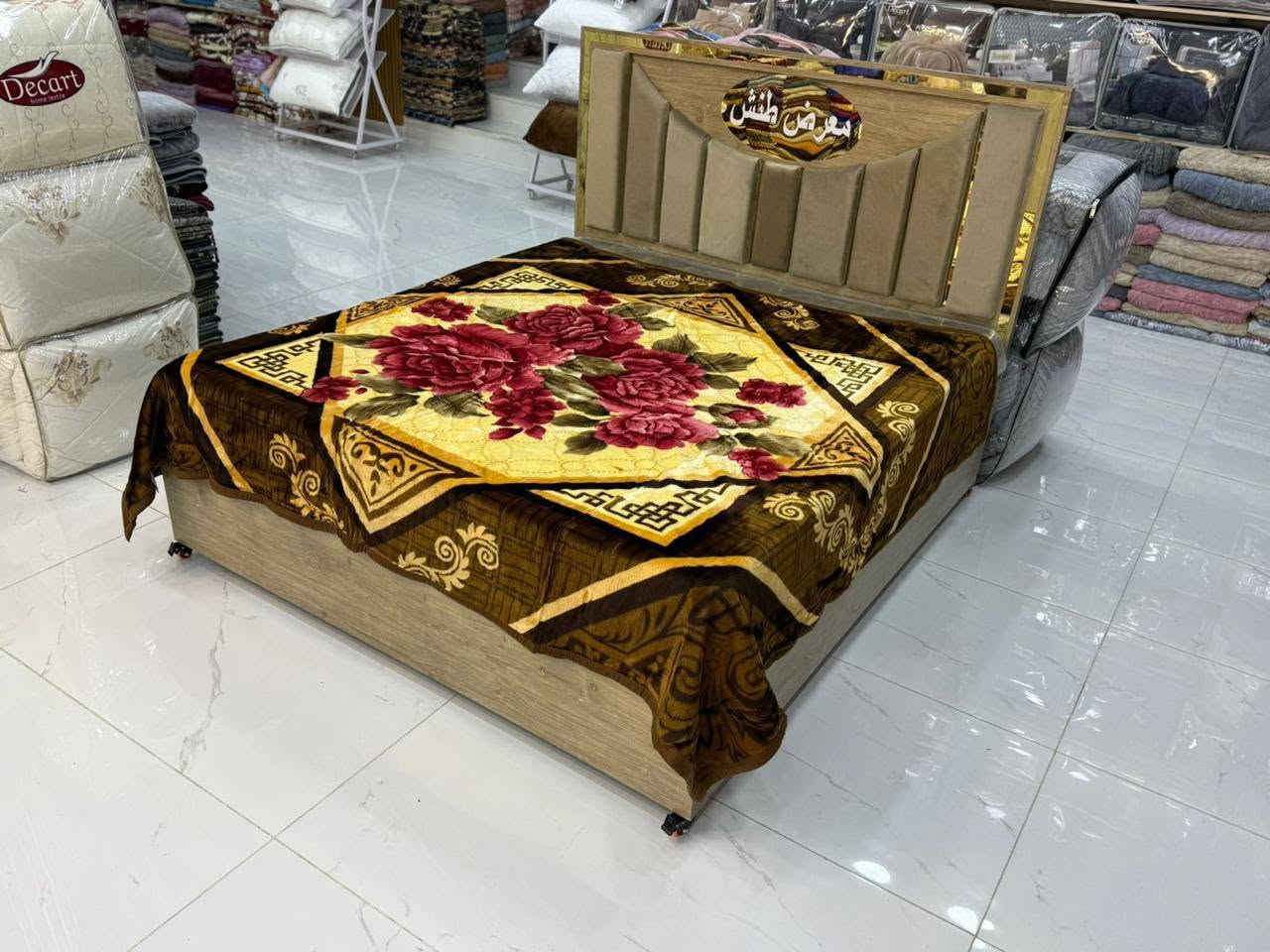 متوفر اخر حرامين وزن 3 كيلو طبقتين مجوز ونص 

مقاس 240 ب 200 

والسعر بس 10 دنانير للتوصيل الفوري


**إذا كنت صاحب هذا الإعلان وتريد حذفه لأي سبب، رجاءا أرسل رسالة إلى الدعم الفني**