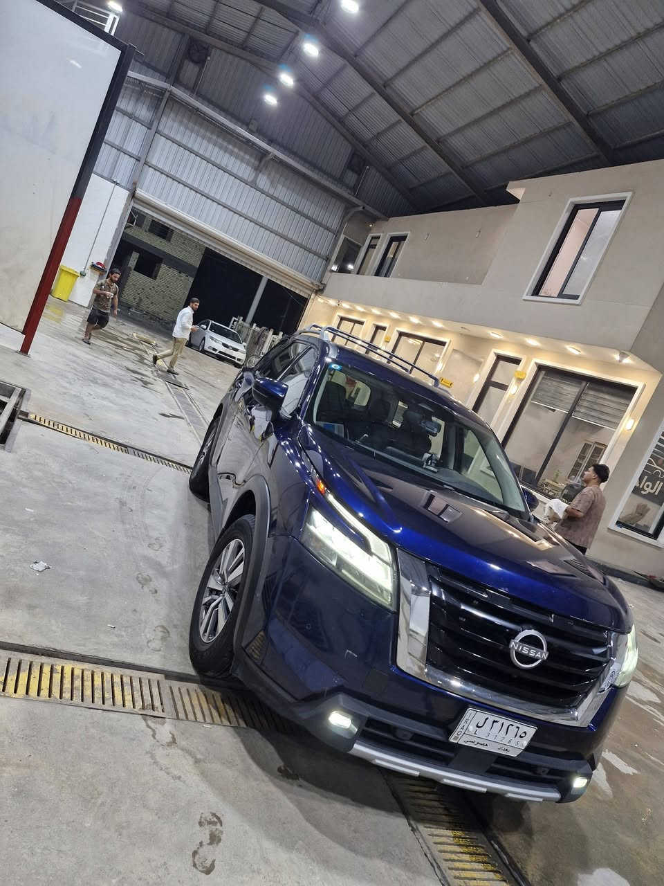 للبيع ب ٢٥٩ ورقة و بيهة مجال
او مراوس بسيارة ١٥٠ ورقة و جوة 

السيارة مكفولة و حسب تقرير السونار
نيسان باثفايندر امريكي ٢٢ الشكل الجديد
مواصفات sl بدون ايرباك 
رقم بغداد 
ماشية ٥٠ الف ميل
 

تواصل خاص او وتساب *********** 
مكاني بغداد، حلة
