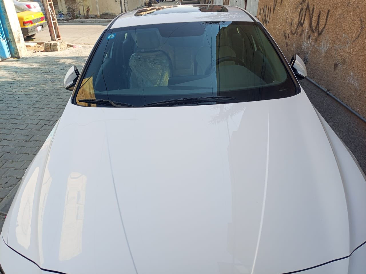 هونداي النترا 2024 خليجي بيها بارد خفيف بلباب من جهة صدر 
عنوان ناصرية مركز 
رقم صاحب السيارة:.***********
ماشي:.60.000KM
محرك:.2000دوش المرغوب 

فول مواصفات 

مواصفات:.

بصمة 
سلايد 
واير ليس (شحن موبايل)
ليد أمامي و خلفي 
حساس أمامي و خلفي 
داخل بيجي 
شاشة حجم كبير 
مري شفط 
صندوك ذكي 
تبريد قطعتين 
ويل كروم 
درايف مود 
تحكم و تعديل سرعة 

تحويل وكالة ثاني اليوم 
رقم و سنوية جديد وباسمي 
رقم بغداد دولي
