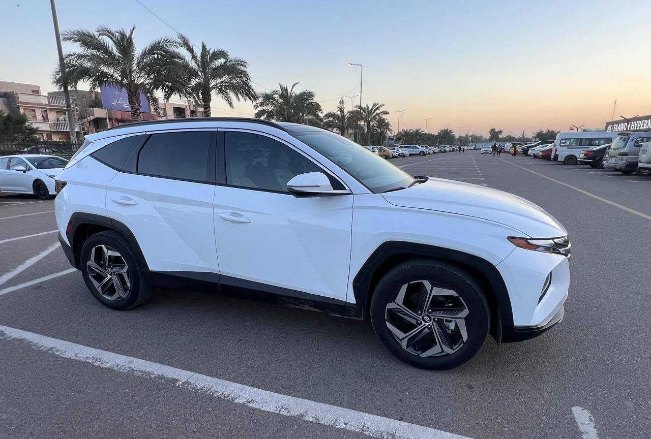 للبيع
هيونداي توسان 2024 Limited وارد أمريكي 🇺🇸
Hyundai Tucson

🔹 اللون: أبيض شذري ✨
🔹 عداد المسافة: 8000 كم (قابل للزيادة حسب الاستخدام)
🔹 فئة Limited (أعلى فئة)
🔹 محرك 2.5 لتر 4 سلندر
🔹ناقل الحركة أوتوماتيك 8 سرعات
🔹 شاشة مزدوجة 10.25 إنج (وسطية + عدادات ديجيتال كاملة)
🔹 نظام ملاحة
🔹 فتحة سقف بانوراما
🔹 جلد مع تبريد وتسخين مقاعد أمامية +عجلة القيادة 
🔹 مقاعد كهرباء + ذاكرة مقعد السائق
🔹 بصمة تشغيل + تشغيل عن بعد +دخول ذكي +إنارة ترحيبية 
🔹كامرة امامية و خلفية + حساسات أمامية وخلفية
🔹 شاحن لاسلكي+كار بلي
🔹 نظام صوت Bose
🔹 مثبت سرعة ذكي + أنظمة أمان متقدمة (حفاظ على المسار، تحذير تصادم، نقطة عمياء)
✨سايد بريك اوتو + (Auto Hold)
✨ سيارة جاهزة للاستخدام+مواصفات كثيرة 
❇️رقم فحص بغداد تترقم جميع المحافظات 
السعر:190$ قابل للتفاوض 

📞 للتواصل:*********** واتساب 📲
