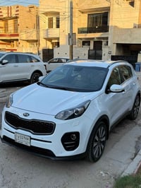 كيا سبورتج 2019 خليجي محرك 2000 دوش  كشنات كهربائيه  حساسات امامي خلفي...