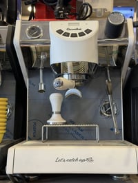 ماكينة اسبريسو • 9 بار • عصا ستيمر