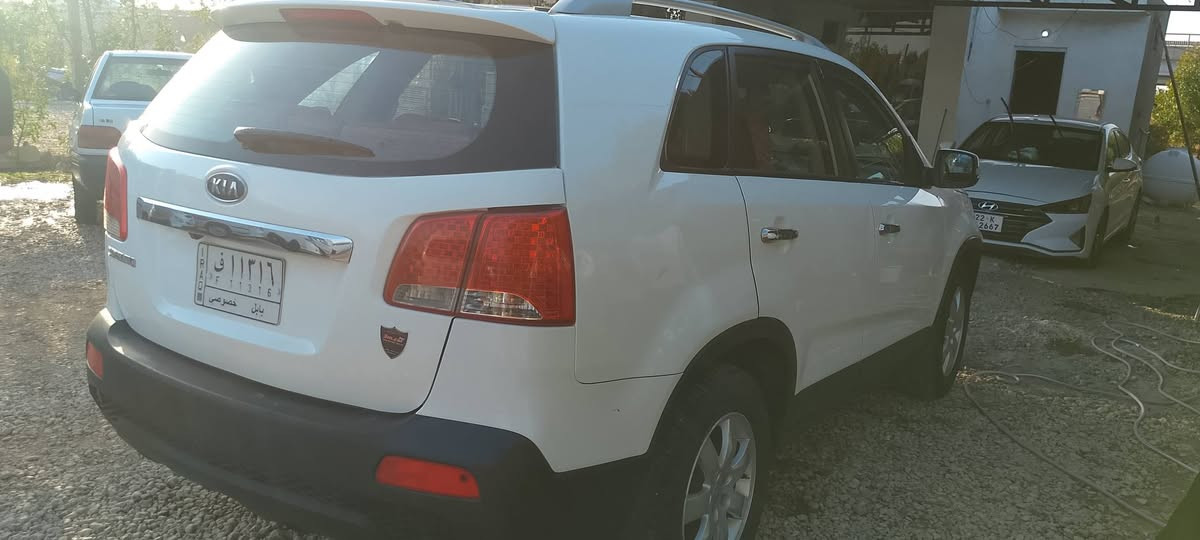 السلام عليكم سورنتو خليجي 7راكب مكينه 2400 دوش مكينه وكير وحداديه جديده مابيه اي نقص السيارة احلا من الصور تحويل مباشر موديل 13 السعر 140 وبيه مجال حك الجيه ***********
