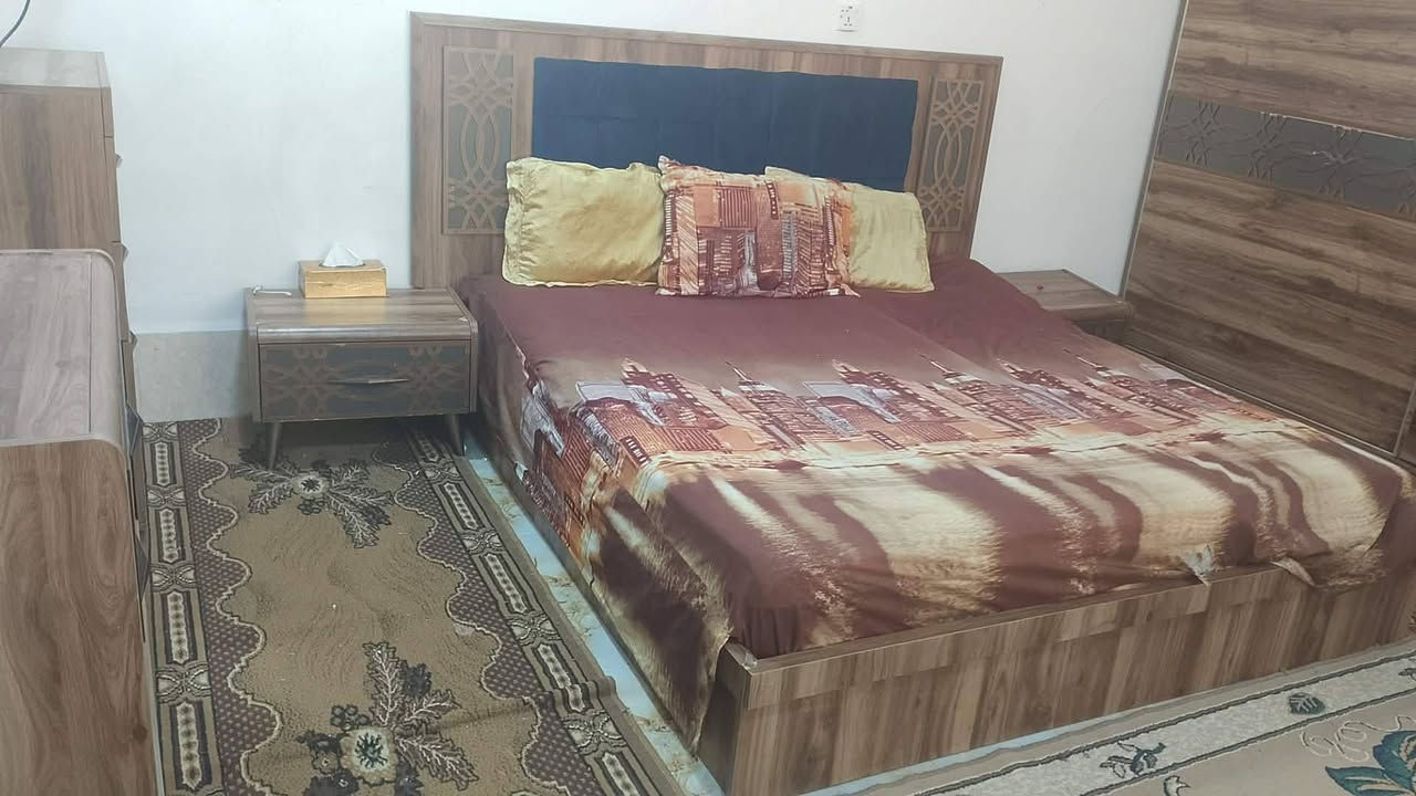 غرفه تركي باب اول مو نفس الموجود بلسوك حاليا شغل اربيل او غيرها لا هاي تركي اصلي 6 قطع 
العنوان بغداد جسر ديالئ الجديد الكرغوليه 
اليحب يتصل ‏‪0770 649 2985‬‏
