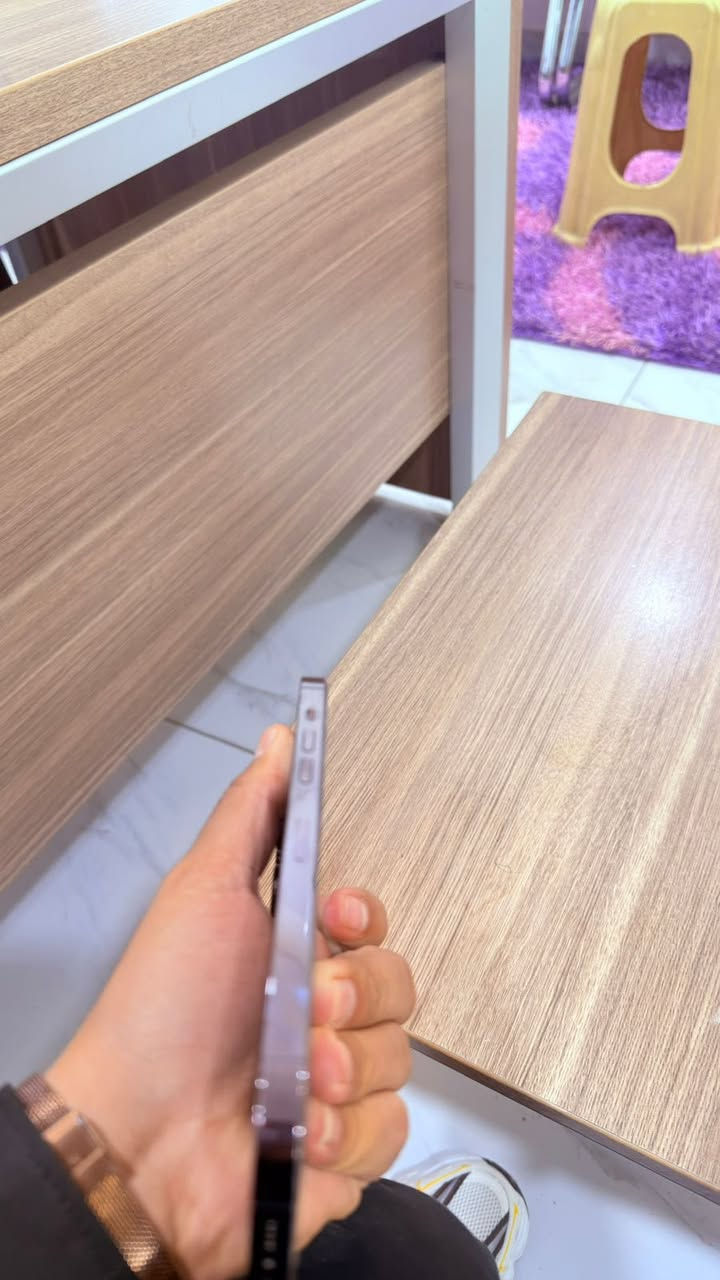 بطاريه ٨٣
ذاكره ٢٥٦
نظافه ١٠٠ 
لوك الجهاز
السعر. ٨٥٠ وه بي مجال 
***********
