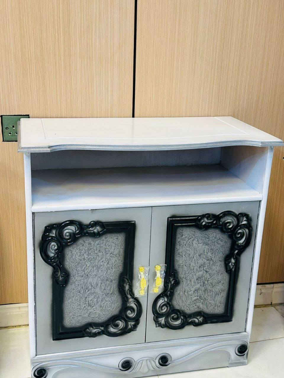 السعر ( 975 ) فقط😍

غرف نجاره عراقيه 💯💯

تتكون من ١٠ قطع 

عرض الكنتور٣مترات و٢٠سم

ارتفاع الكنتور مترين و٤٥سم

السرير بلوك ٦ ارجل

طول السرير 200 سم 

عرض السرير 160 سم 

الضهر شد براغي

الزاويه بارتفاع الكنتور 

الشازلون والطابوريه 75 الف 

الدوشك 150 الف  ضمان ٥ سنوات


**إذا كنت صاحب هذا الإعلان وتريد حذفه لأي سبب، رجاءا أرسل رسالة إلى الدعم الفني**