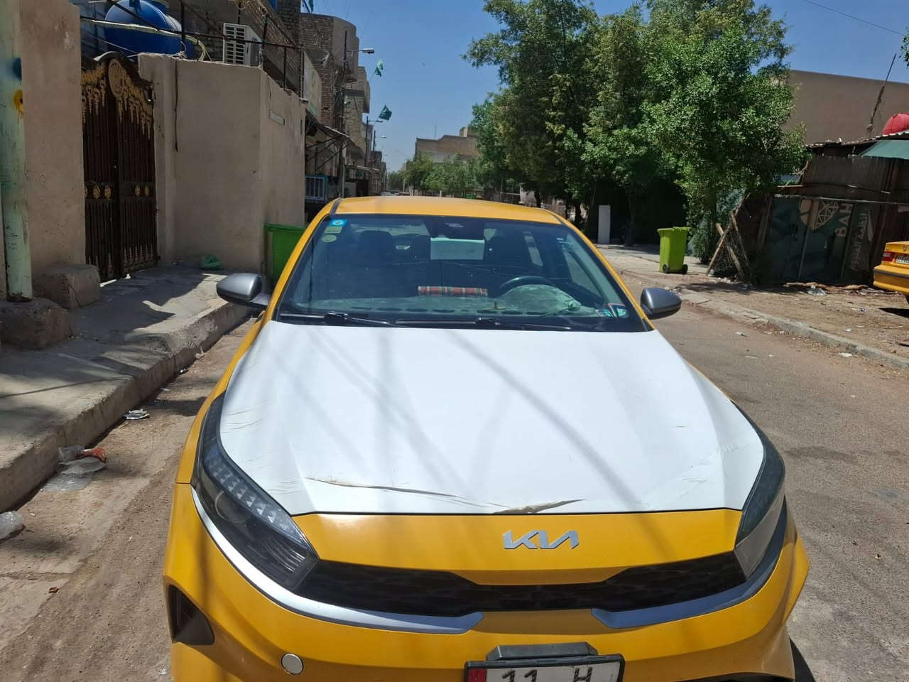 كيا فورتي حادثها موجود بل المنشور
منظومه غاز ⛽️ جديده 
دوشمه جديده وارضيه جلد
جاملغ جهة السايق أمامي مبدل بأمريكا بدون ضرر فقط مبدل 
ثلاث رصعات خفيفه حالوب بل القماره بكد الاضفر
 ويل كب بلادي 
تخم تاير جديد كوري 
 اصلي 
هيئه مصفره 
تبريد خير من الله 
ماشيه 85 ميل 
نص فول السعر 160$
وبيها مجال عجبك السعر والمنشور اهلا وسهلا اتصل وتدلل ماعجبك لا تراسل ولا تعلق كل التفاصيل موجوده ...السنويه 2029 
***********
