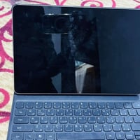 أونر باد 10 ذاكره 256 الشاشه 120 هيرتز كامل ملحقات استخدام شهر أو اقل ...