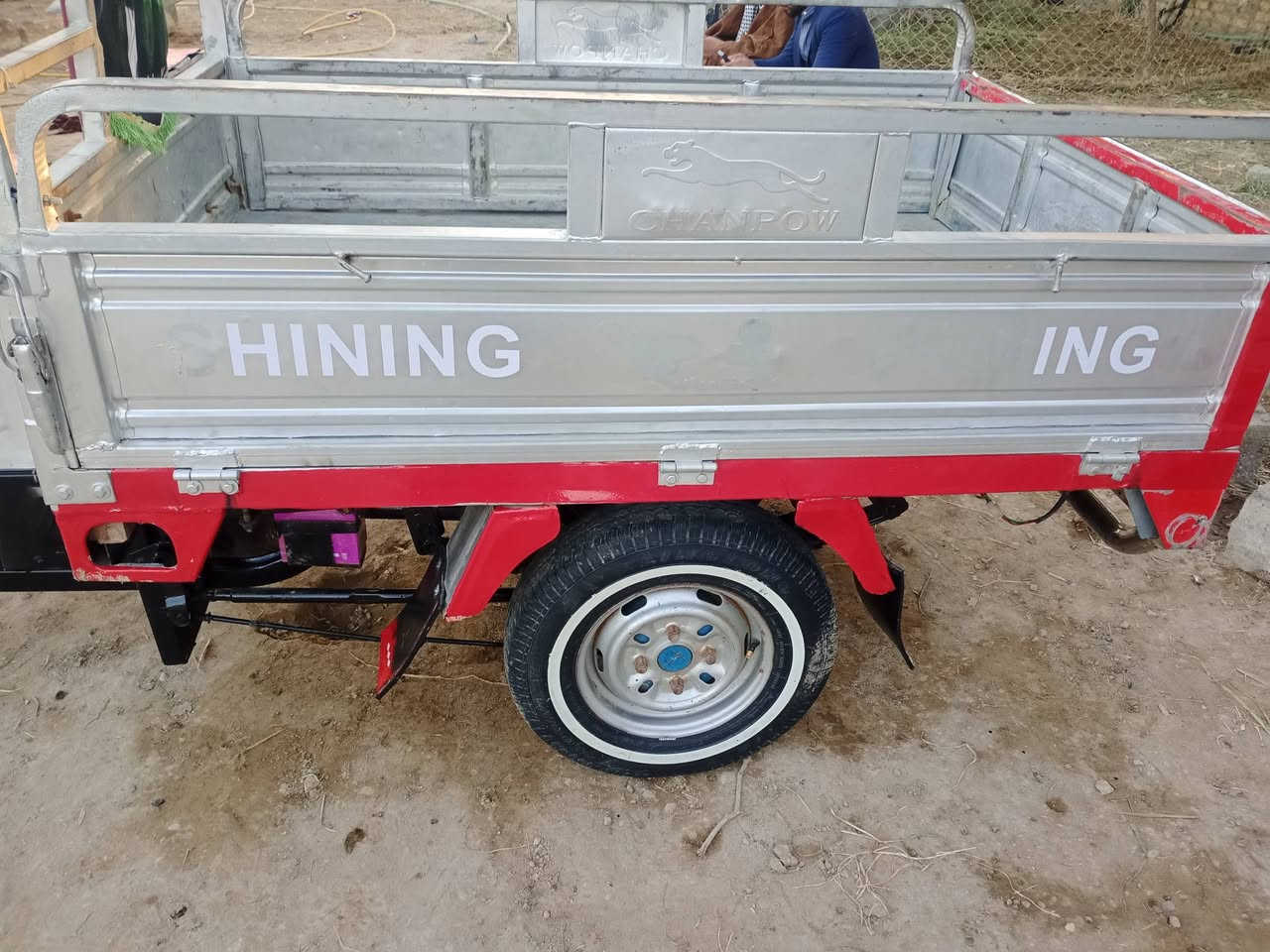 السلام عليكم ستوته لبيع مديل 2016 محرك 23 بيه مكفوله رقم الهاتف ***********
